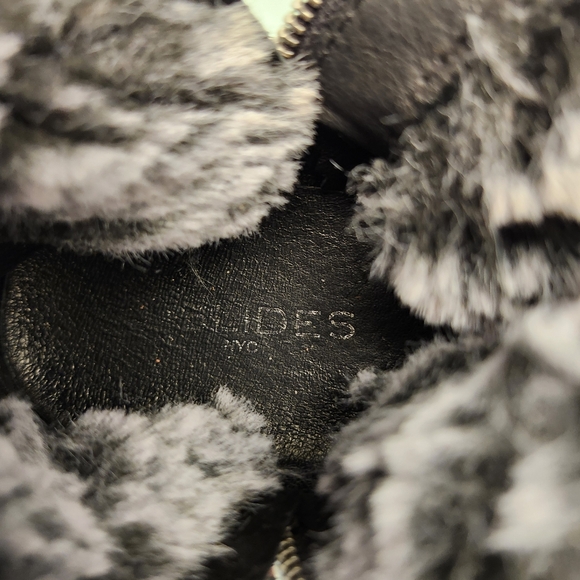 J/SLIDES BLACK BOOTS TRISTAN FLUFFY INTERIOR SIZE 8 - Picture 15 of 16